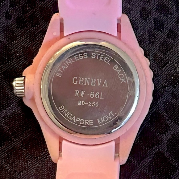 Pink jelly y2k Geneva watch - Picture 2 of 2